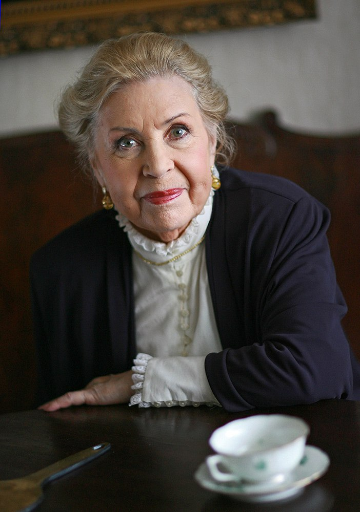 Данное фото взято здесь:  https://www.kinopoisk.ru/picture/3490686/ 