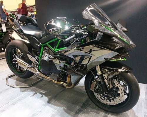 25. Kawasaki Ninja H2R – 50 000 долларов

Фото: Brianhe
