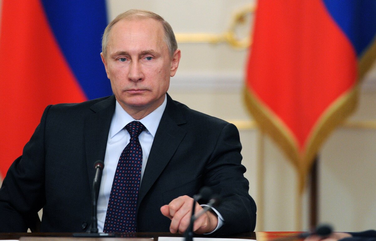 Путин объявил о новых мерах поддержки на время коронавируса