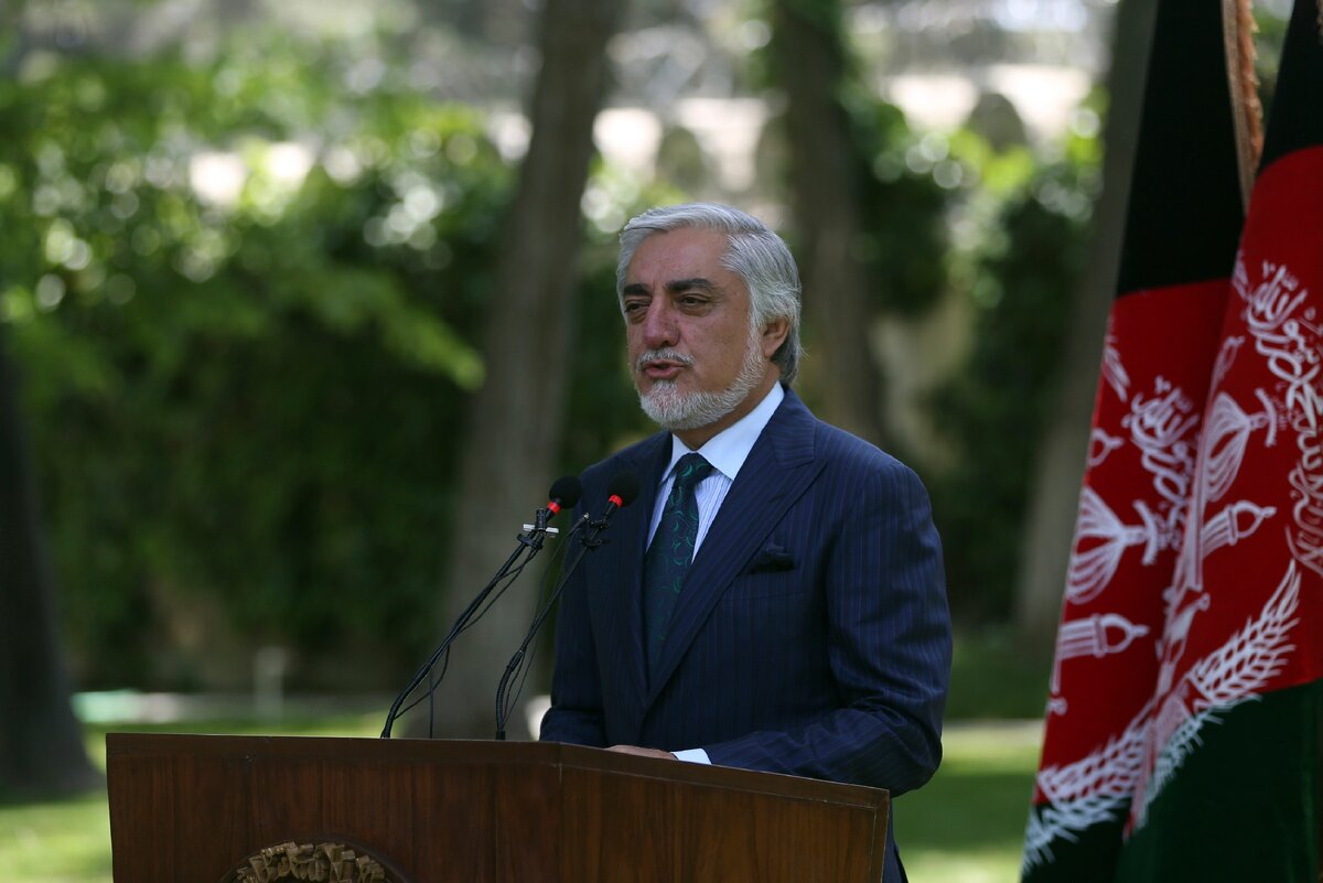 Афганский председатель Высшего совета по национальному примирению Абдулла Абдулла - Фото: AP/TASS