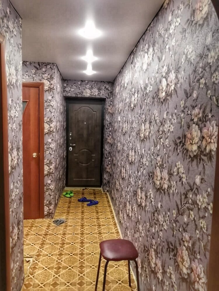 Ремонт в прихожей. Фото автора.