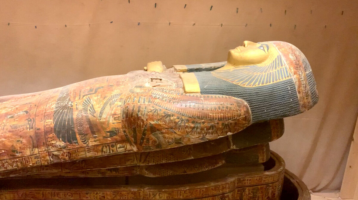 Новый музей Шарм эль-Шейха. Экскурсия. 2021 Настоящий саркофаг и мумия.