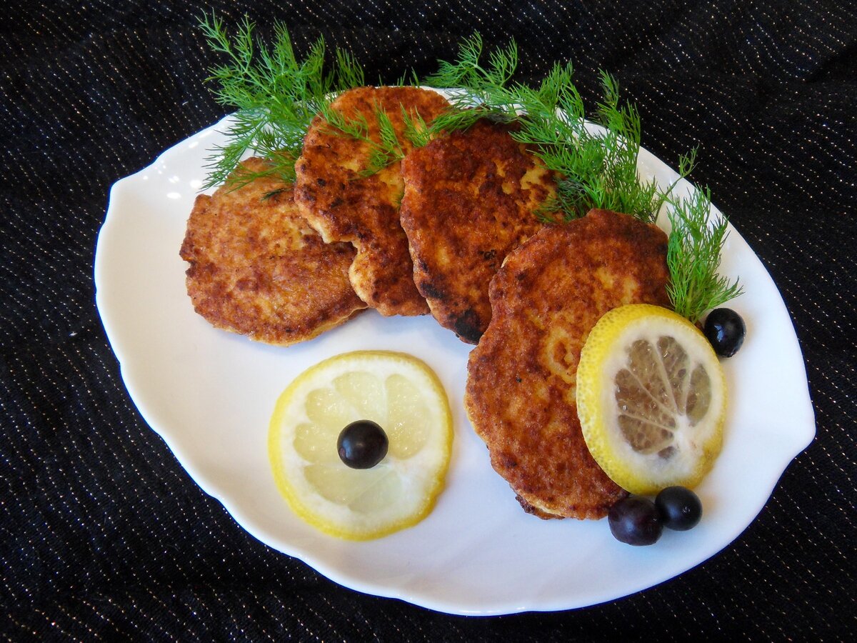 Рыбные оладьи-котлеты в кляре