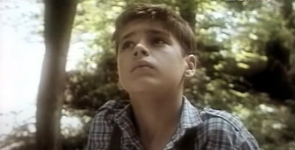 Дуглас Сполдинг (Андрей Новиков), кадр из фильма "Вино из одуванчиков" (1997) 