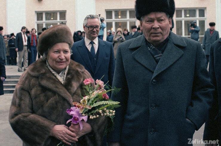 Анна Дмитриевна и Константин Устинович