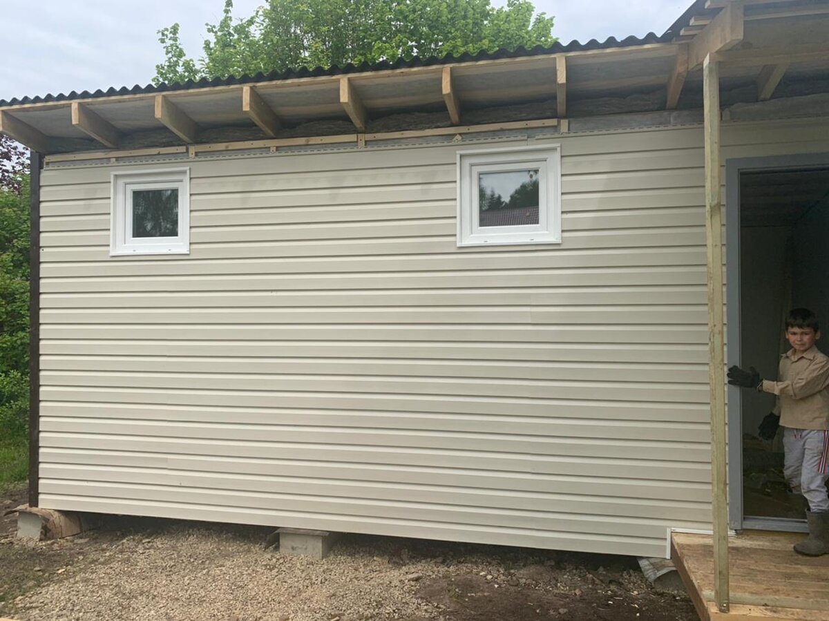 д. Дивенская. Строительство почти закончено, впереди покупка оборудования 