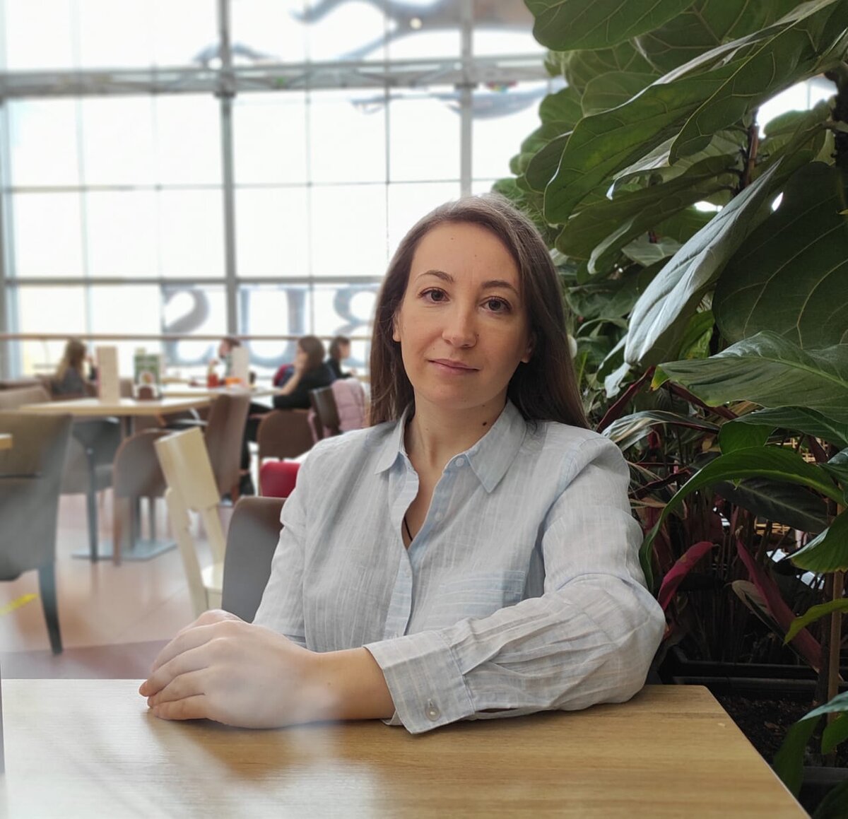 Как приятно все успеть и отправиться в кафе с подругой!