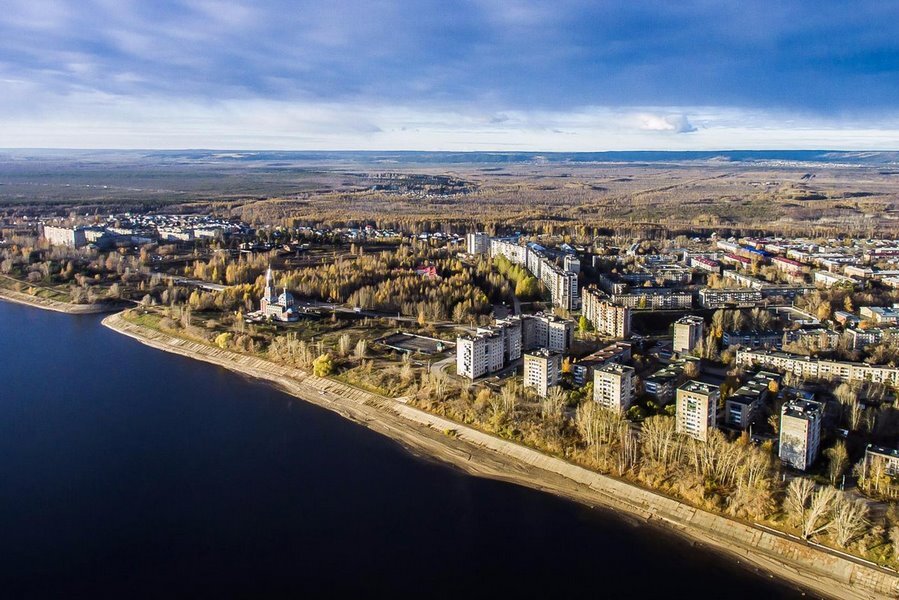В центре Пермского края, на берегу Камы располагается небольшой город Краснокамск. Численность жителей здесь едва превышает 50 тысяч человек. От центра его отделяет всего 34 километра.-2
