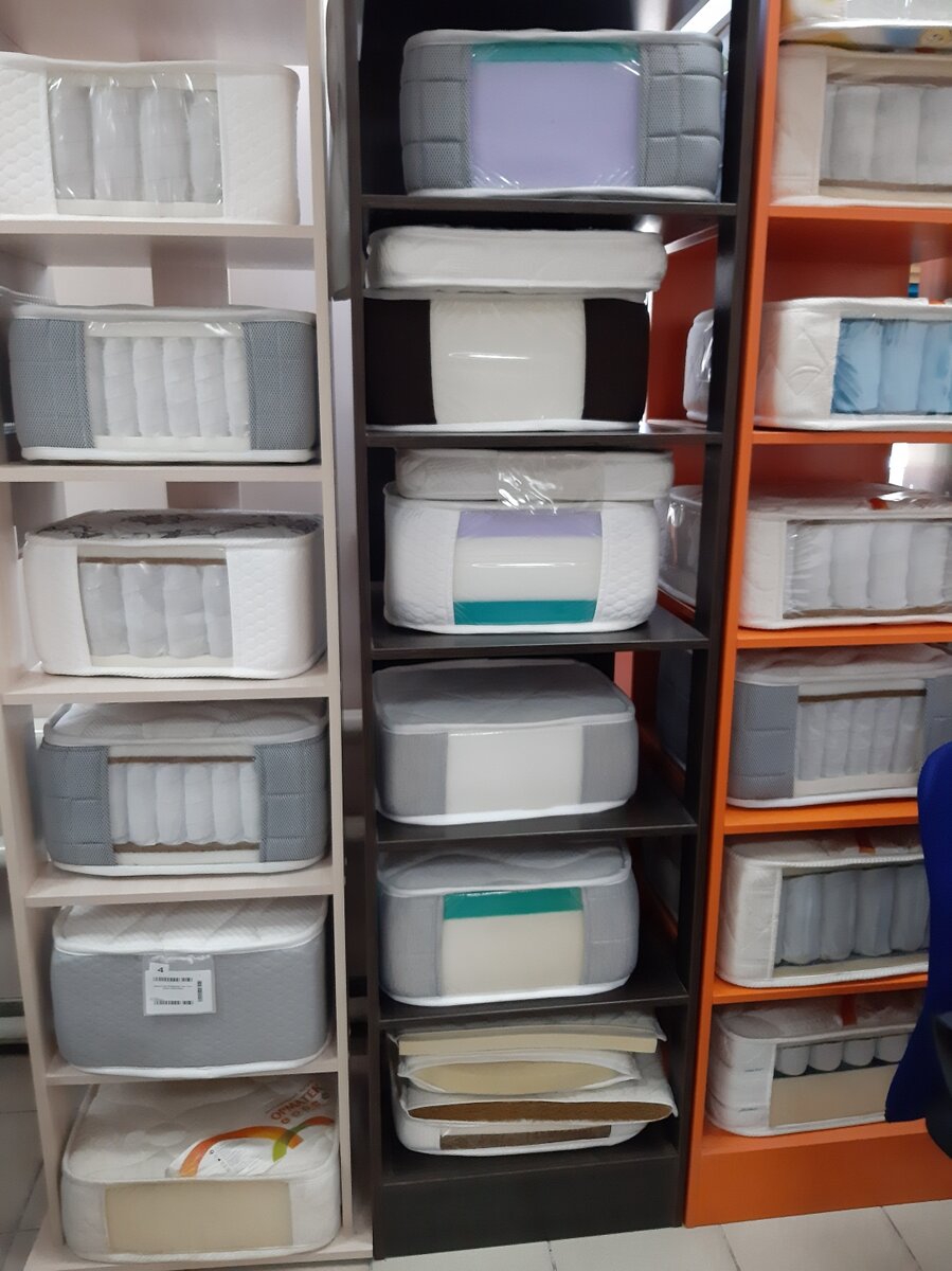 Образцы пружинных блоков и наполнителей к матрасам из коллекции "Джина"