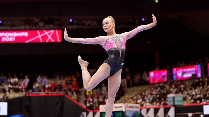 Ангелина Мельникова, гимнастка.                    фото: картинки  яндекса. 