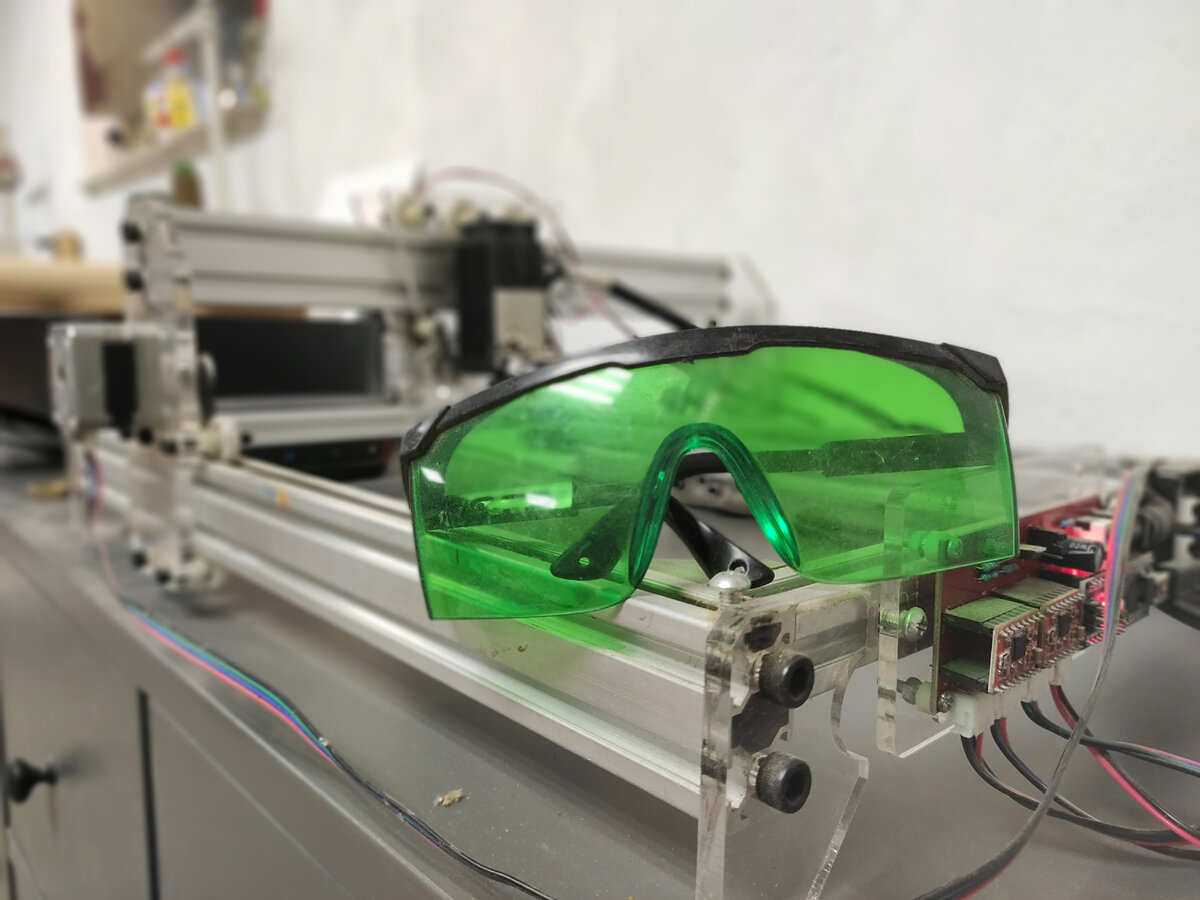 лазерный гравировальный станок raylogic 304 mini. управление лазерным гравером. управление лазерным гравером. Ribs grbl. лазерный станок qualitech.