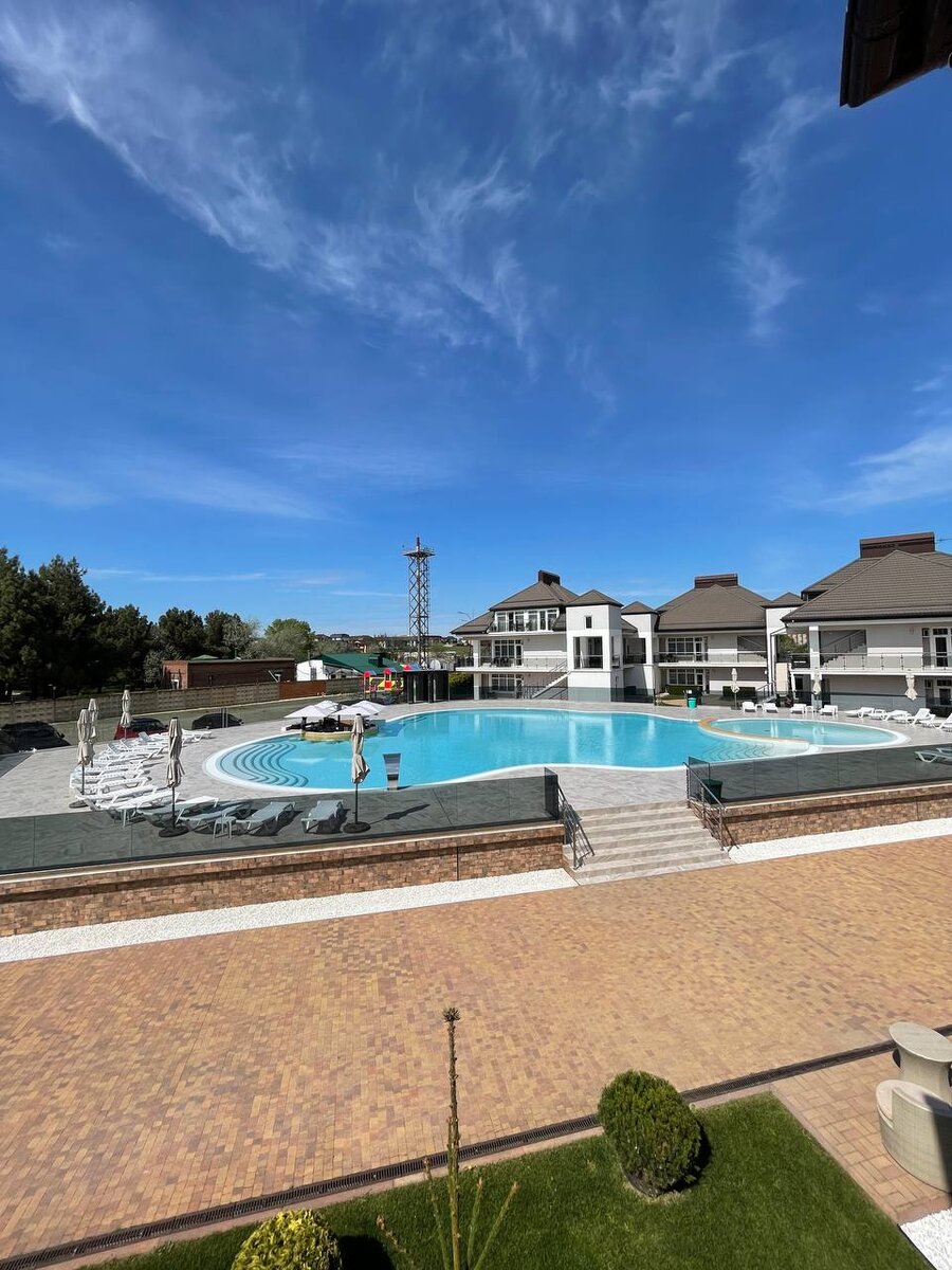 VILLAGGIO (ВИЛЛАДЖИО). Анапа (Пионерский проспект)