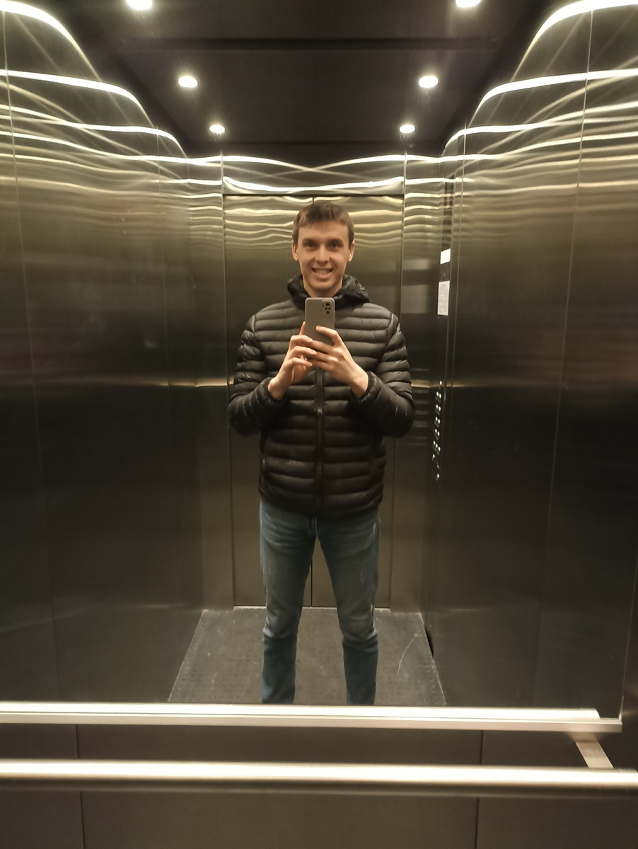 Ольга пригласила меня на свою группу телесно-ориентированной терапии. Никогда бы не подумал, что пойду. Но раз такое дело, нужно принять