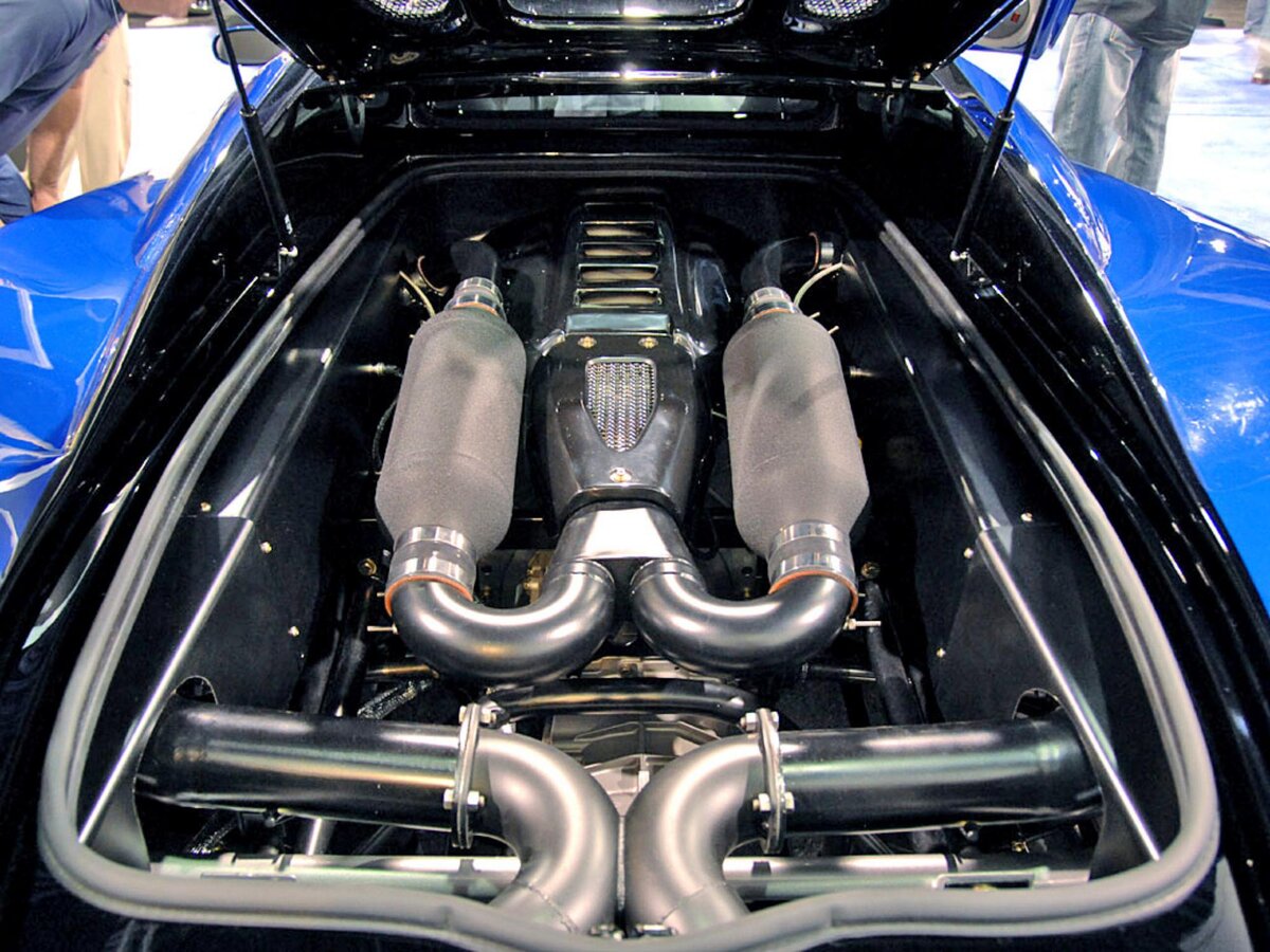 Мотор v16 lamborghini. Самый быстрый мотор. M139 двигатель мерседес. V 12 challenger v12. Hennessey venom gt двигатель.