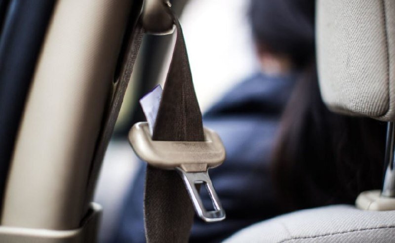 А вы пристёгиваетесь за рулём?