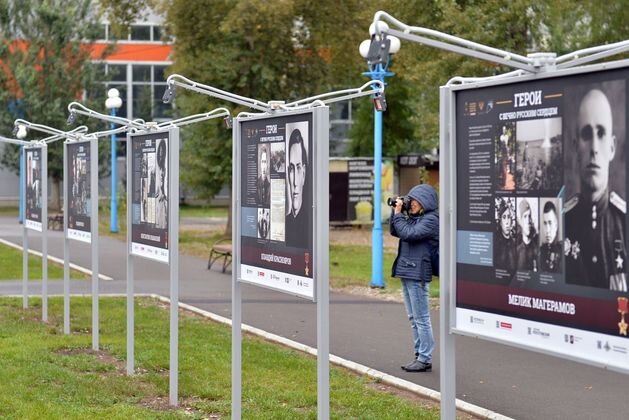    Фотовыставка «Герои с вечно русским сердцем» в Абакане r-19.ru