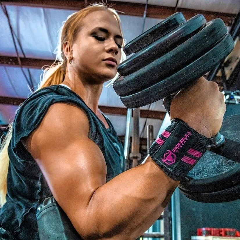 Sarah Backman Armwrestling