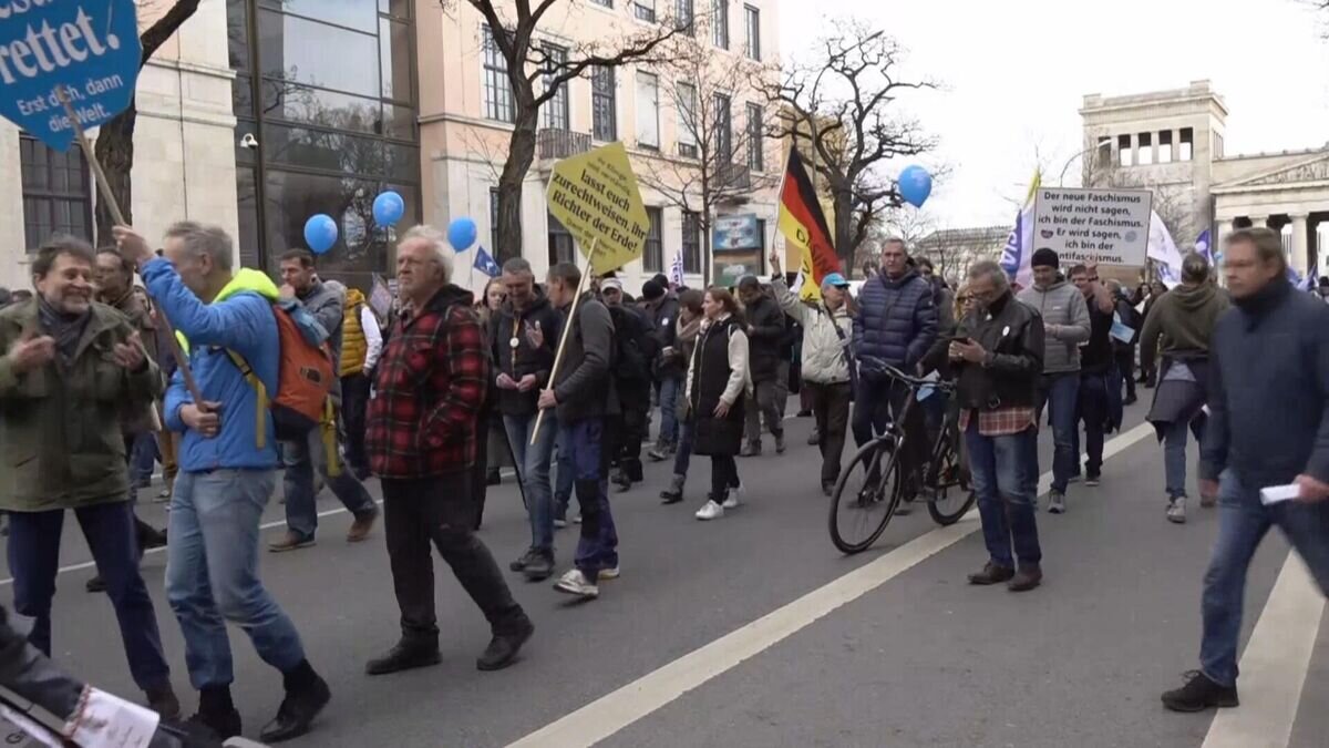    Митинг в Мюнхене против конференции по безопасности© Ruptly