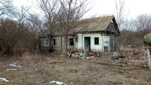 Заброшенный деревенский дом. Нашли старинные ножницы для стрижки овец