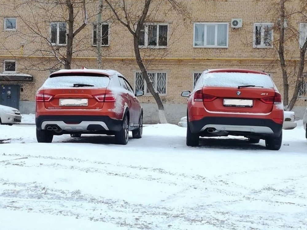 Lada Vesta SW Cross VS BMW X1