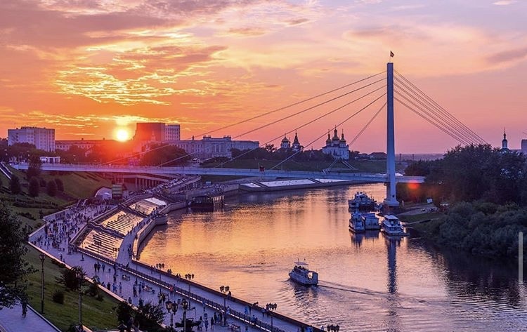 Закат на набережной 