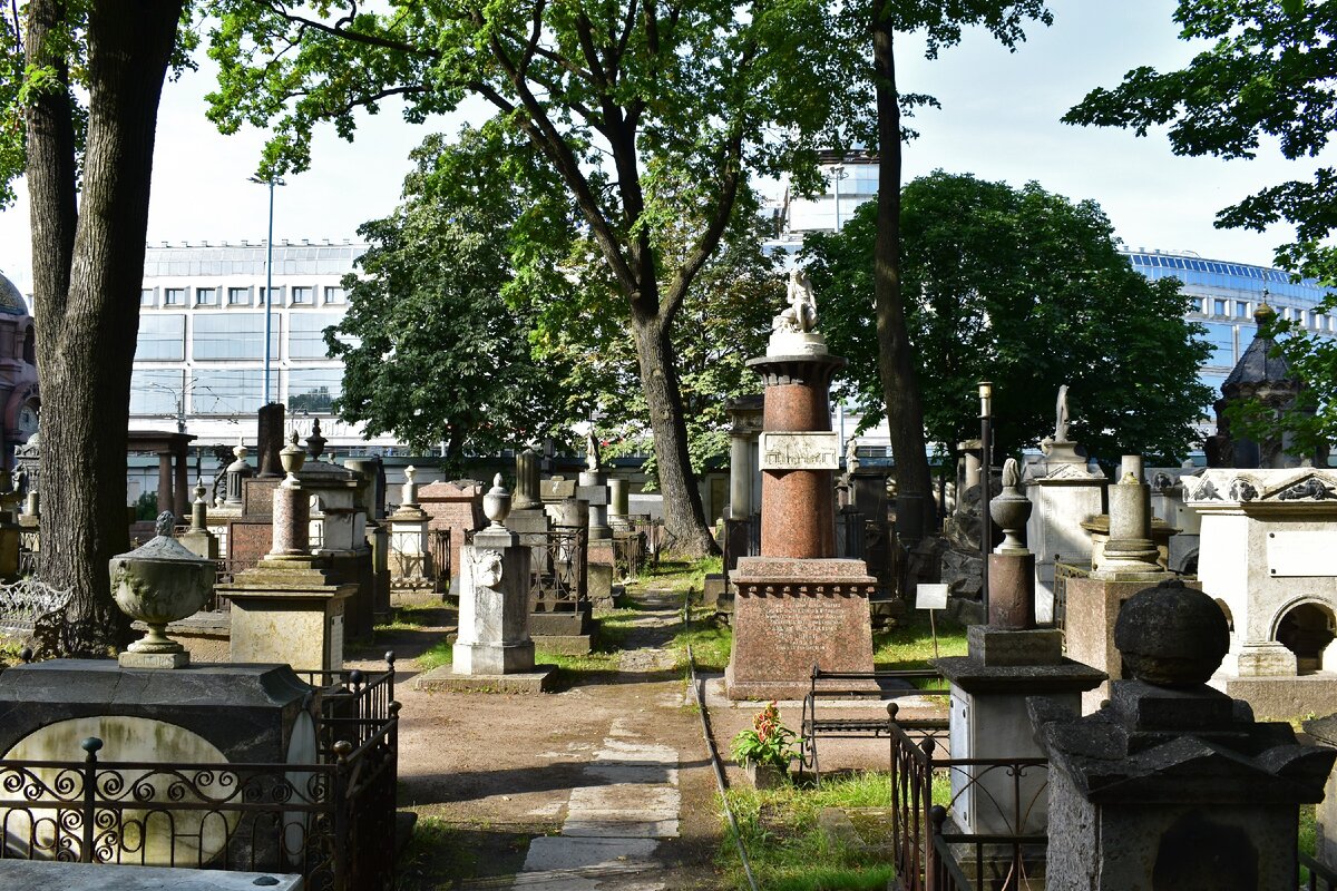 Петербургский некрополь