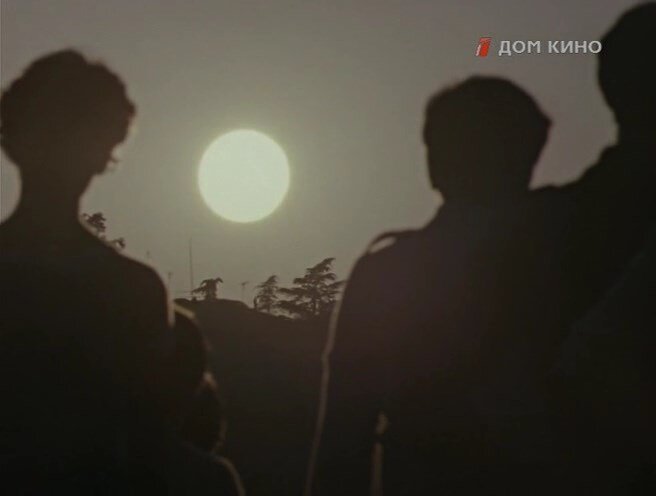 Кадр из фильма "Семь маленьких рассказов о первой любви", 1981 г.