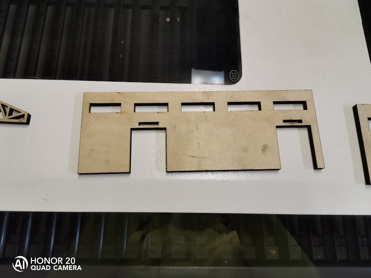 Боковые стены здания