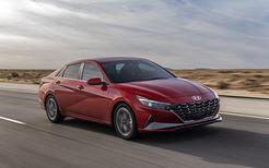 Hyundai Elantra — теперь четырехдверное купе
