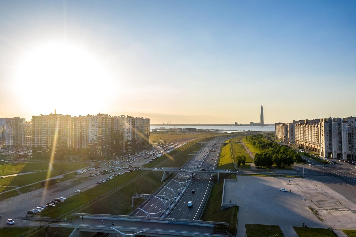 источник фото: dp.ru , автор :  Тихонов Михаил. Намыв, вид на новостройки и ЗСД.
