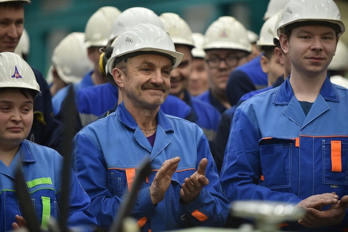 Даёшь новый МРОТ. Фото:  yandex.ru