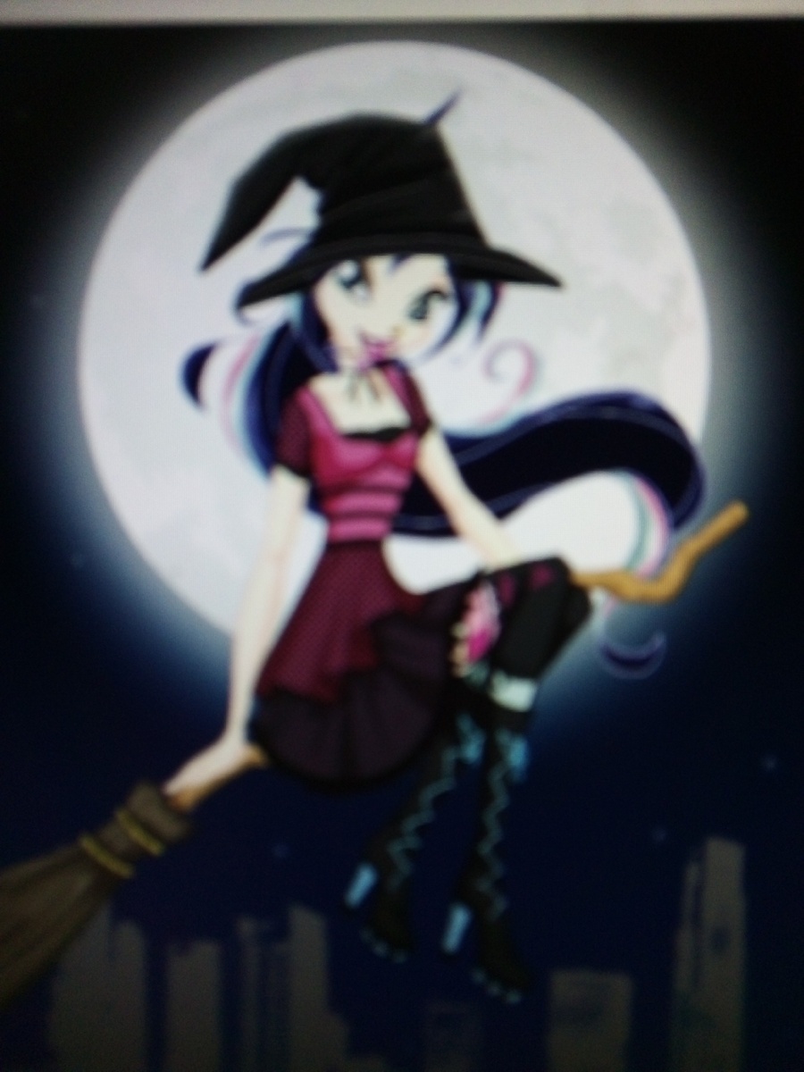 Всё в вашей жизни налаживается. Всё приходит к балансу и благополучию. Единственное о чём вы можете немного сожалеть – это о том, что сложный период длился продолжительное время  и, хотя сейчас идёт тенденция к улучшению состояния дел – эмоционально вы можете быть измотаны и напряжены. 