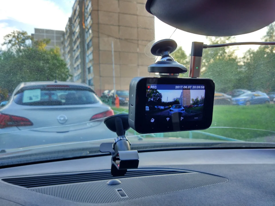 Регистратор в машине