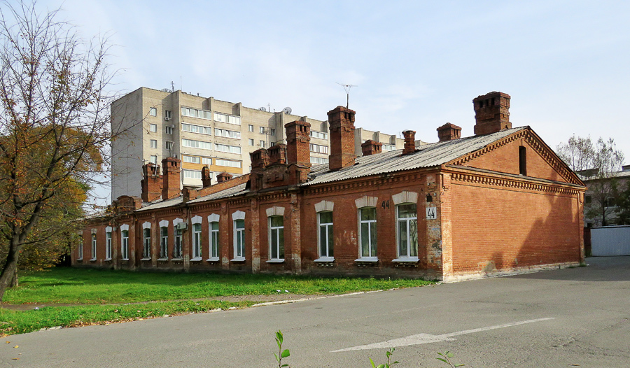 Город уссурийск 24. Старая 25 школа Уссурийск. Г Уссурийск ул Ленинградская. 24 Школа Уссурийск. Город Уссурийск Приморского края.