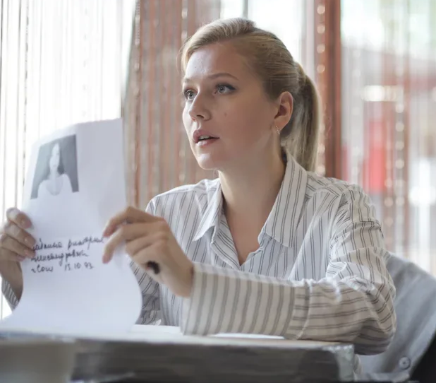 Карина Андоленко в сериале «Спасская». Фото: телеканал «Россия 1»