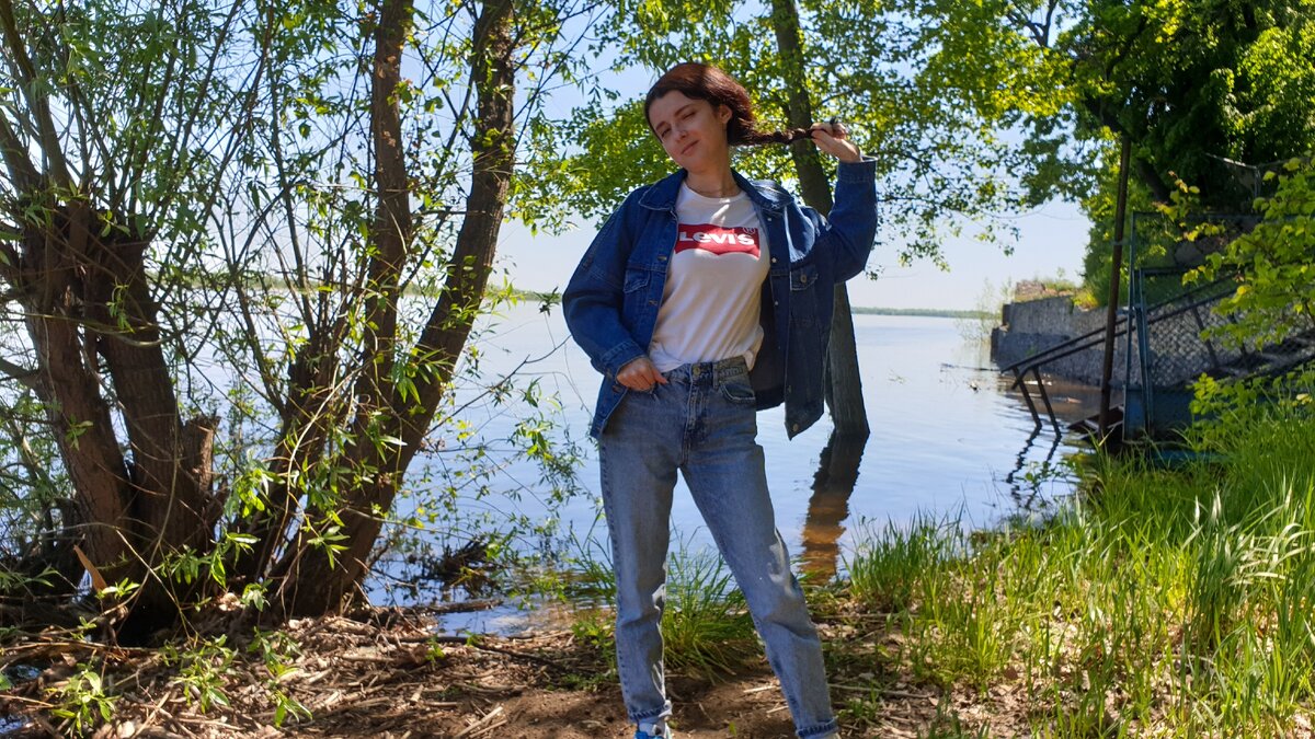 Последние дни мая и я на воле! Ходить месяца 2 могла только с косой, так меньше сыпались