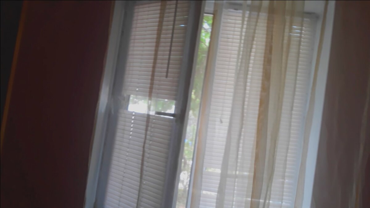 Окно во двор.