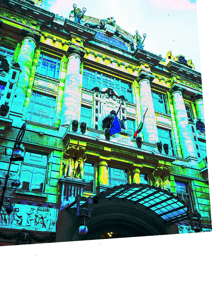 Музыкальная академия имени Ференца Листа - одно из самых красивых зданий Будапешта.