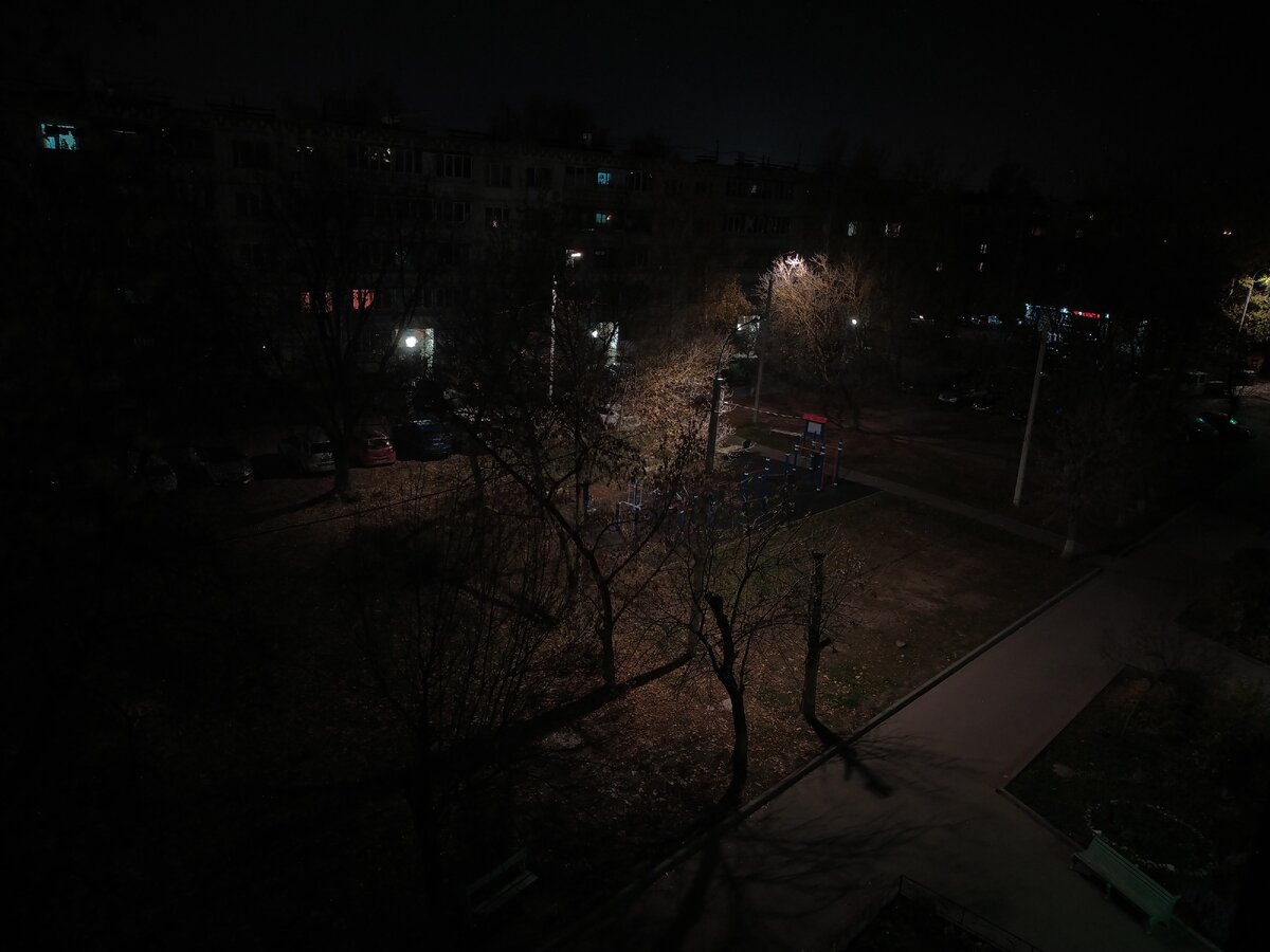 ISO 100, выдержка на 1/2 секунды (полсекунды)