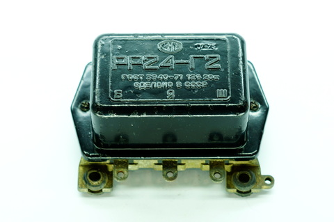 Фото из: http://retrozakaz.ru/product/rele-regulyator-rr24-g2-moskvich-408-gaz-21-gaz-m20