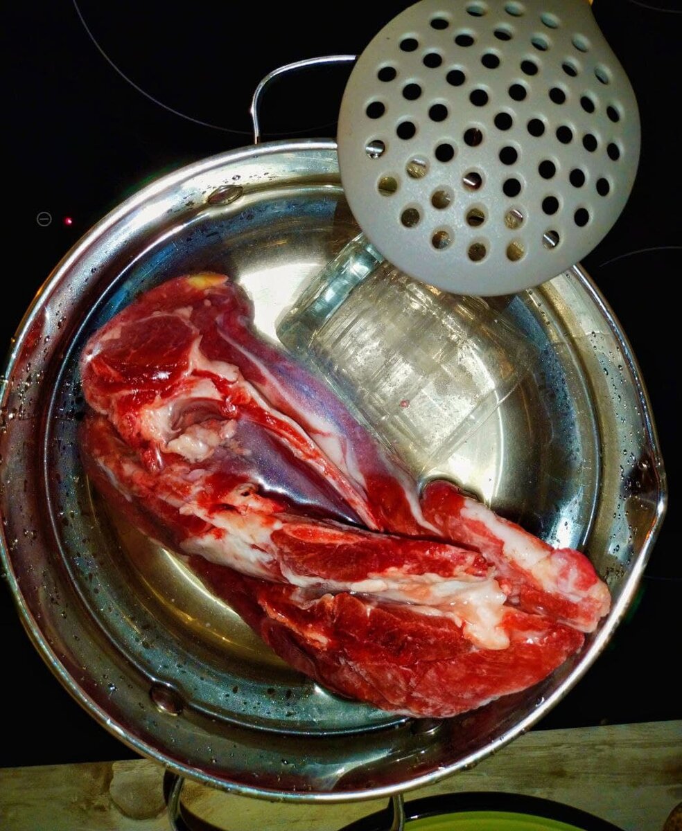 Вода выкипает при варке мяса