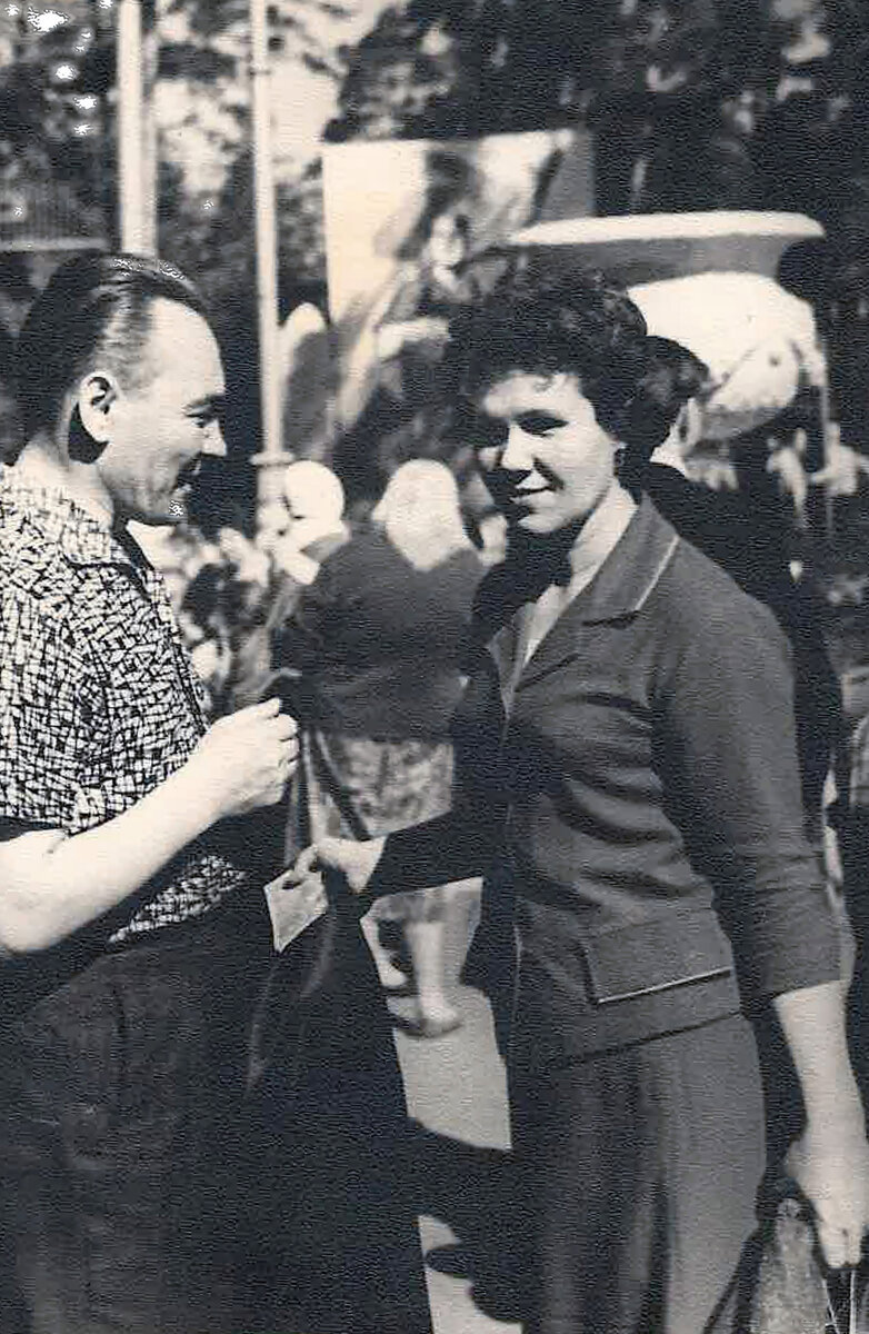 Мама и папа еще вместе. Из семейного архива.