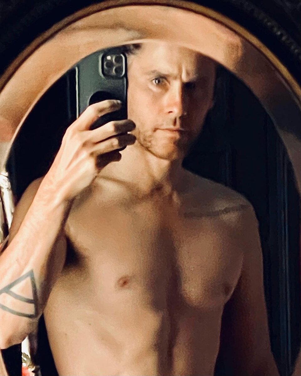 Джаред Лето позирует топлес, @jaredleto
