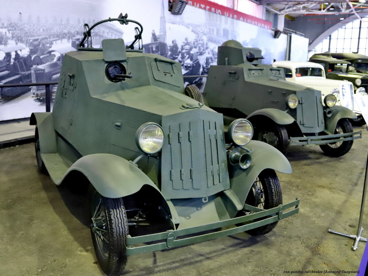 Д-12 - немного доработанный вариант Д-8, оснащенный турелью для "Максима" на крыше. Данный экземпляр - единственный сохранившийся. Найден в Карелии.