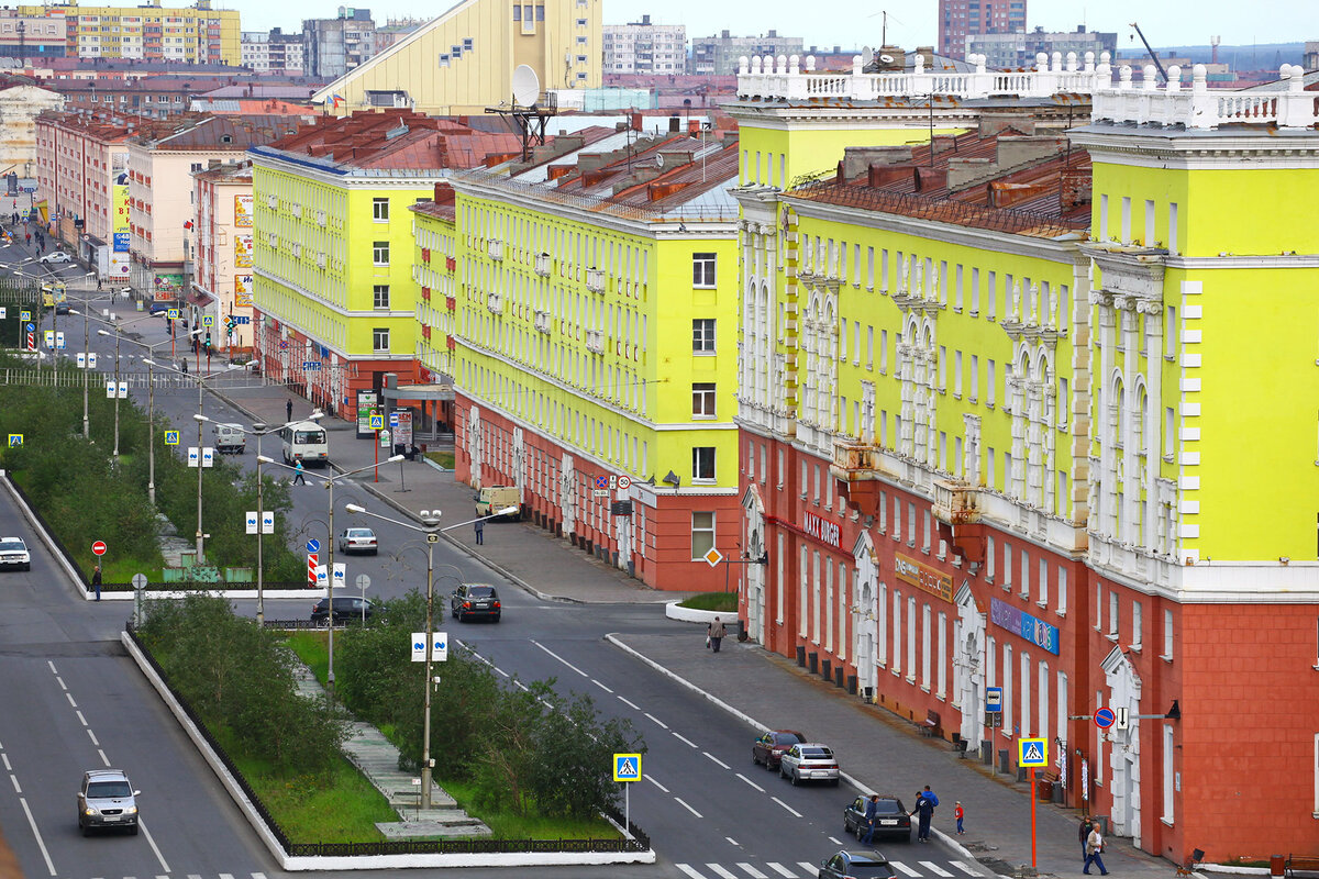 Норильск. Вид на Ленинский проспект Фото: Пихтарь Виктор Дмитриевич/ Wikipedia / CC BY-SA 4.0
