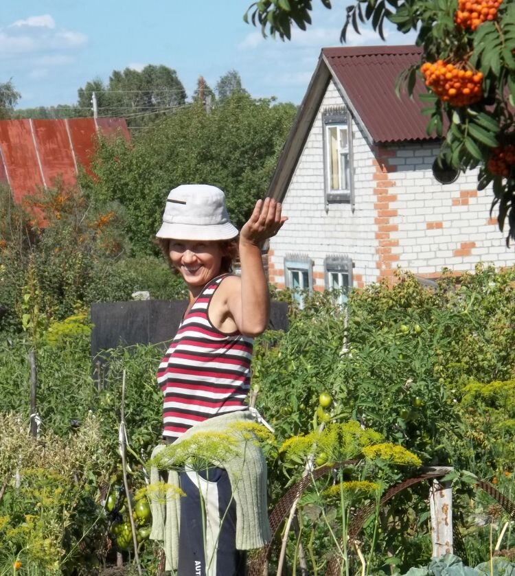 Фото по запросу Девушка дача