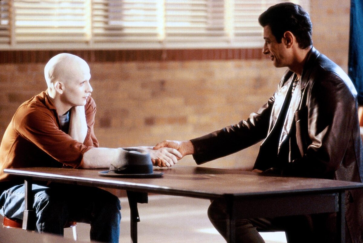 Три необычных фантастических фильма, которые стоит посмотреть Кинорий