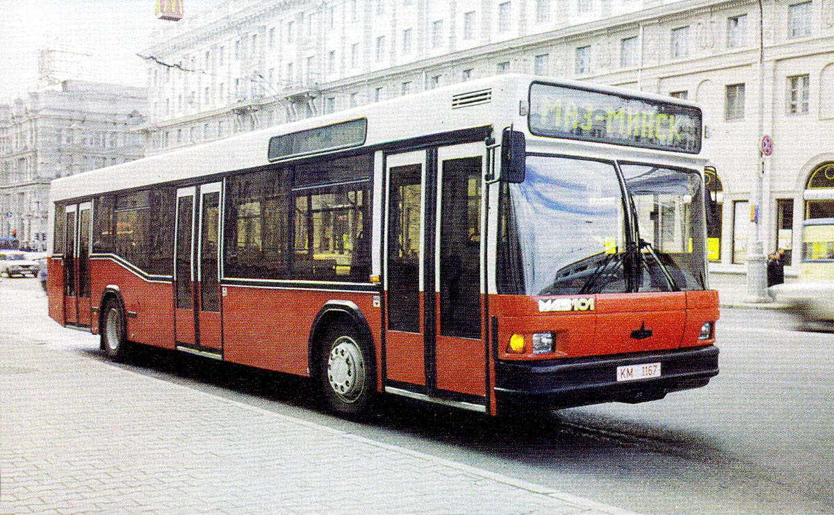 fotobus.msk.ru  МАЗ-101 и Neoplan4041
