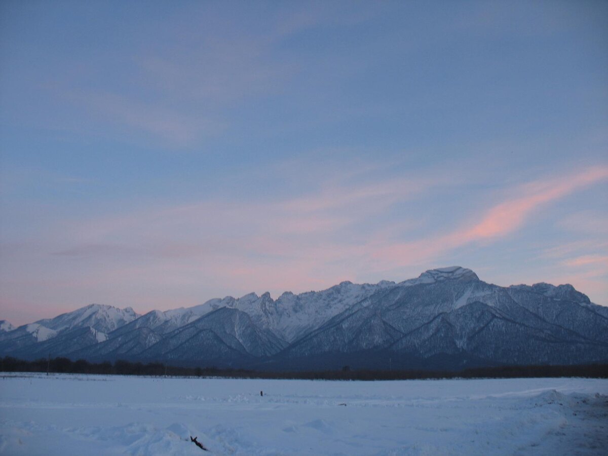 Эта тяга к подъёму в небеса порой бывает так непреодолима что мысли только  лишь о том чтоб вновь оказаться в объятиях подвесной системы. 