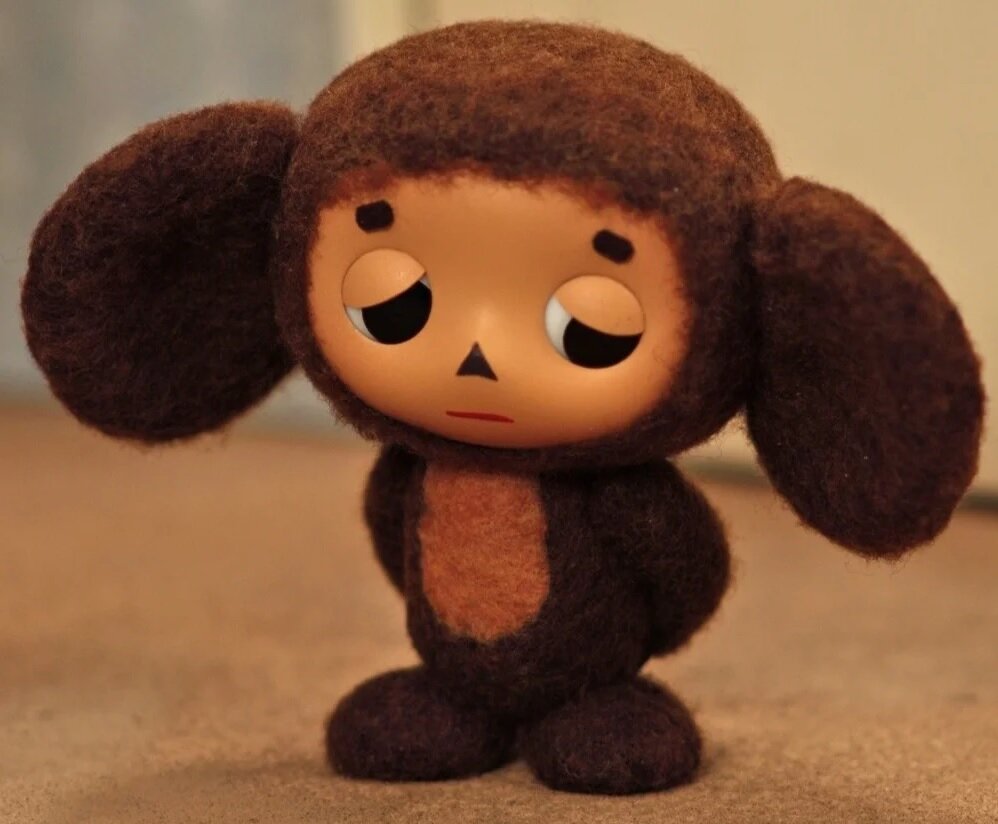 Чебурашка уверен, что ничем хорошим сделка Сбербанка и Союзмультфильма для него не закончится